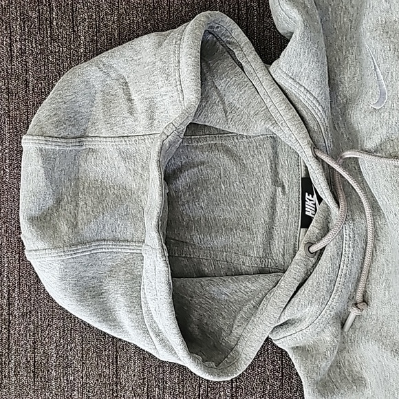 NWOT Light Grey Nike Hoodie/Pullover Sweatshirt, Size Small - Picture 7 of 9